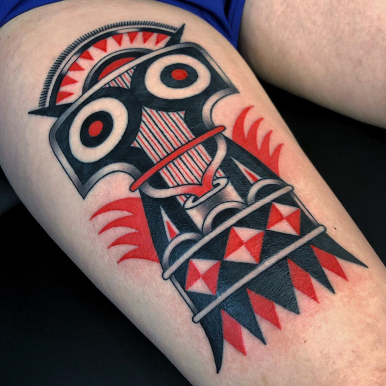 Ben Barnhart  |  @benbarnhart_
Good Karma Tattoo
Barnhart is clearly a master of neotraditional tattooing. Follow him if you like eye-catching designs with plenty of red, yellow, and black.
