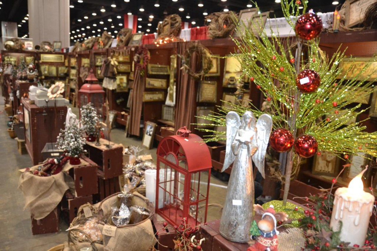  Christmas Gift & Decor Show 
937 Phillips Ln.
Dec. 9-11
It&#146;s free to get into this show (and to take a photo with Santa if you&#146;re a kid), but you may want to plan to do  some shopping &#151; there&#146;ll be more than 600 vendor booths.
Photo via facebook.com/louisvillechristmasgiftshow