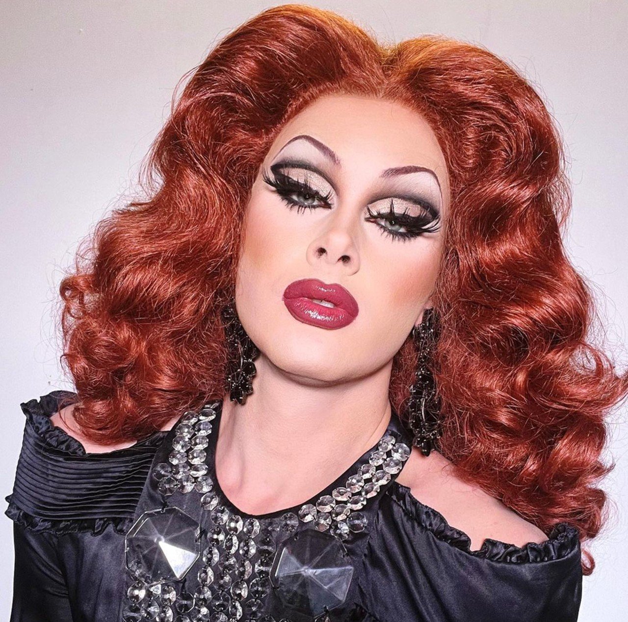  Scarlet Envy 
@scarletenvy  
You know her from the viral &#147;Is it me? Am I the drama?&#148; audio clip, but did you know she&#146;s also from Louisville? The former &#147;Drag Race&#148; contestant hosted a show/meet-and-greet at Purrfect Day Cat Cafe in 2022 called &#147;Purr, SLAY, Sip.&#148;
Photo via scarletenvy/Instagram