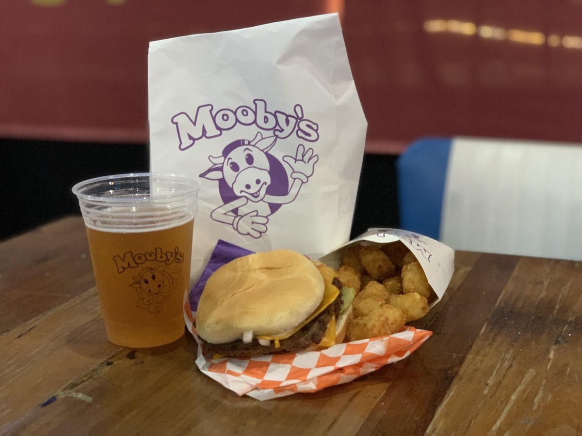 Beer and a burger at Mooby&#146;s, the Kevin Smith pop-up in Louisville, open through Aug. 10.  |  Photos by Tarah Chieffi