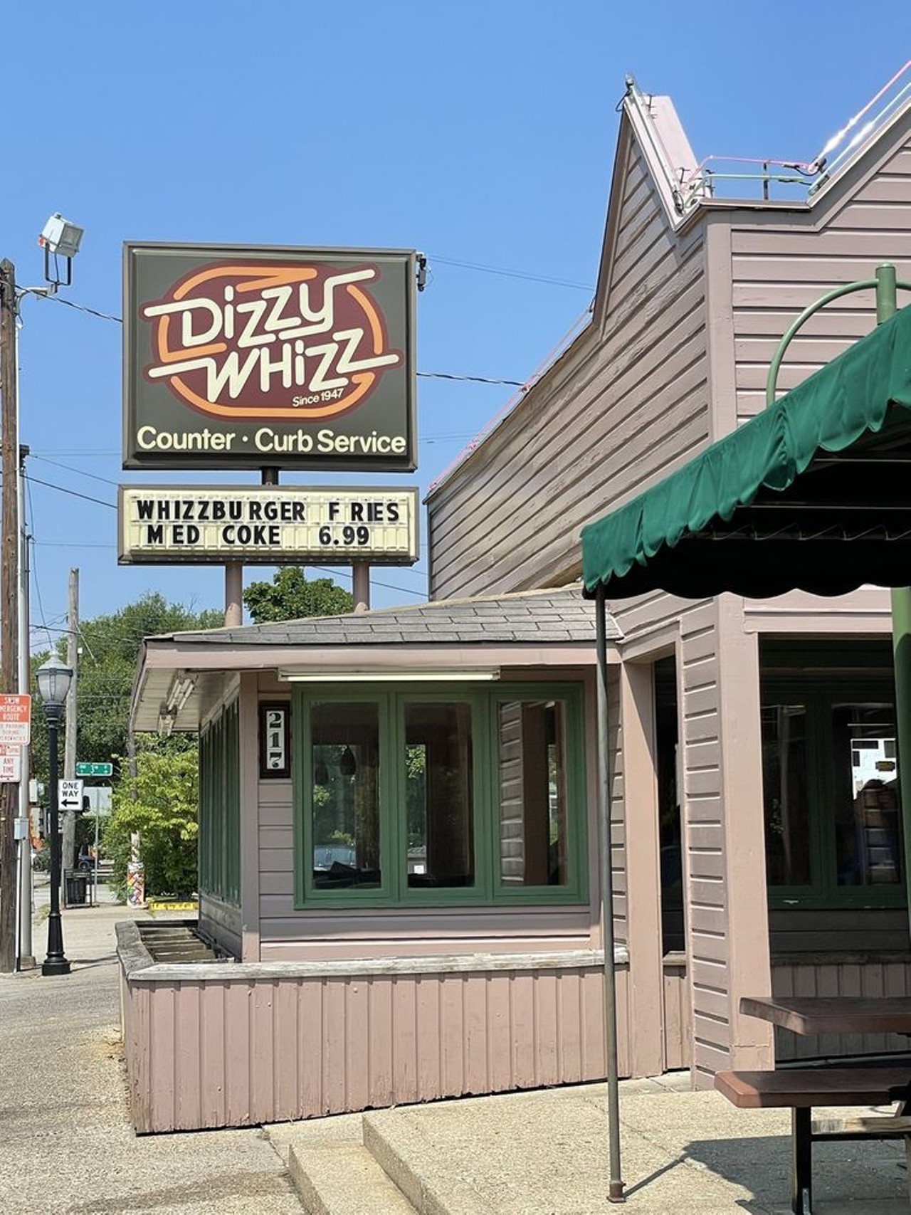 Dizzy Whizz
217 West Saint Catherine St 
Dizzy Whizz, home to the Whizzburger, has been in Louisville for more than 70 years. With both indoor and curbside seating, the diner has breakfast, burgers, sandwiches, and event a dairy bar with plenty of sweets to pick. Photo via  JT C. from Yelp 