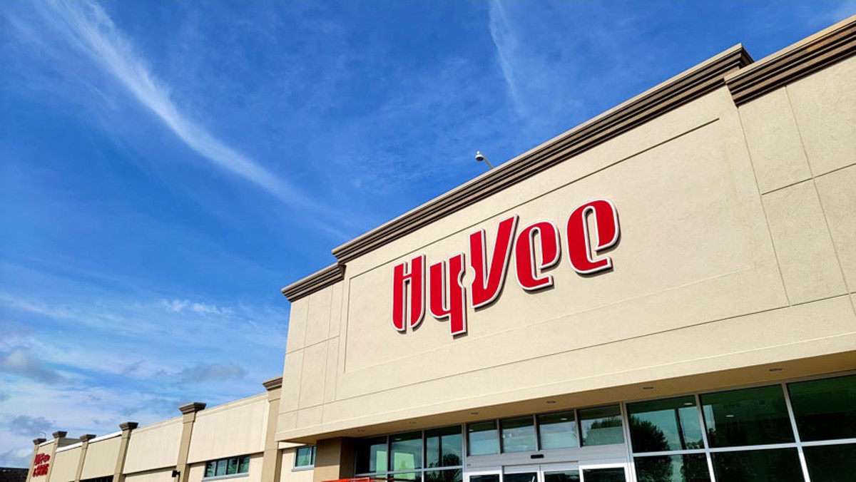 Hy-Vee plans to open a location in Louisville, tentatively by 2023.