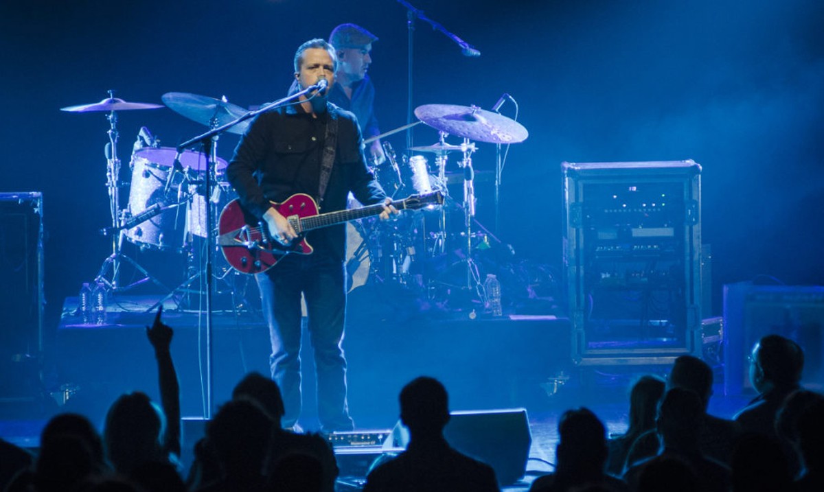 Jason Isbell at The Louisville Palace.  |  Photo by Nik Vechery.