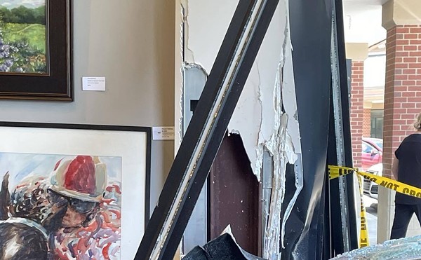 Kentucky Fine Art Gallery Stays Open After Car Crash