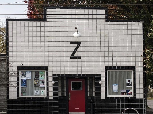 Zanzabar
2100 S Preston St.Their Southern-style pub grub is beloved by college kids and neighborhood regulars.