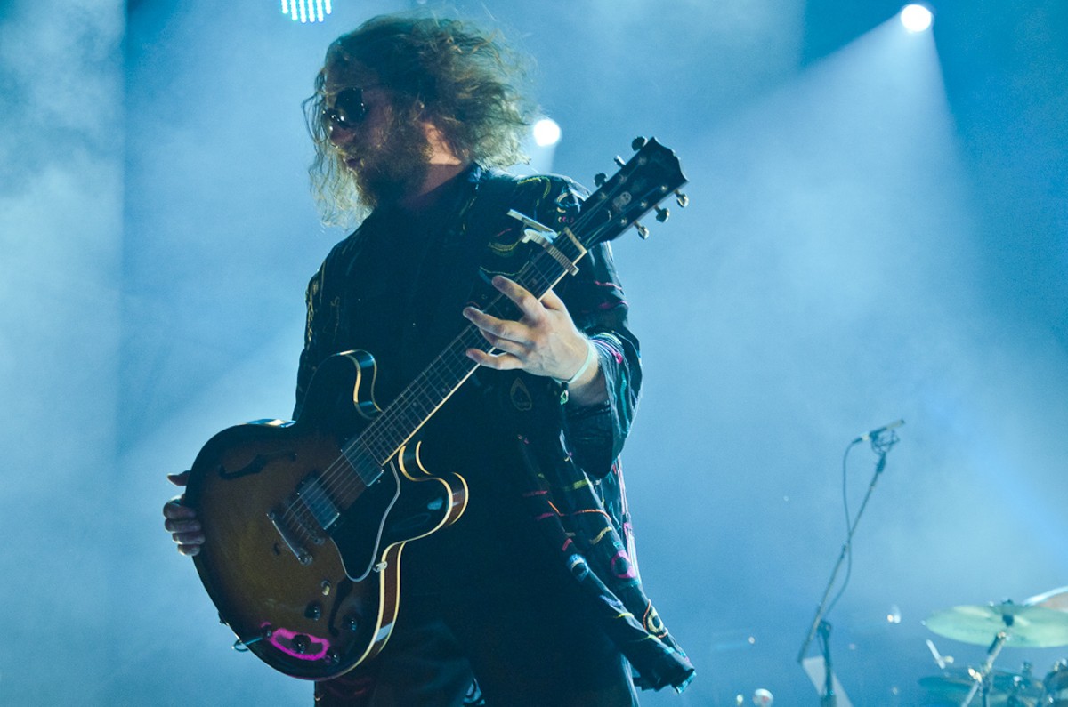 My Morning Jacket performs at Forecastle Festival 2015.