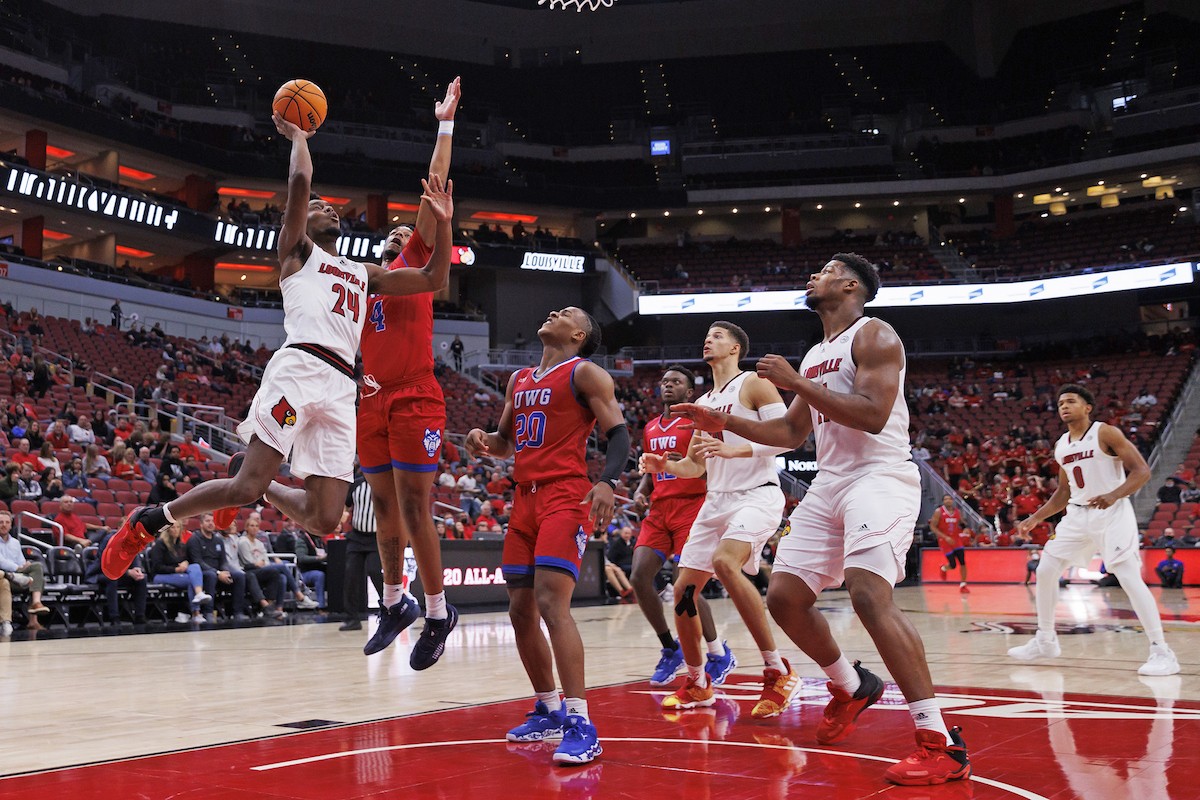 Louisville's faster playing style should boost Jae'Lyn Withers' scoring.