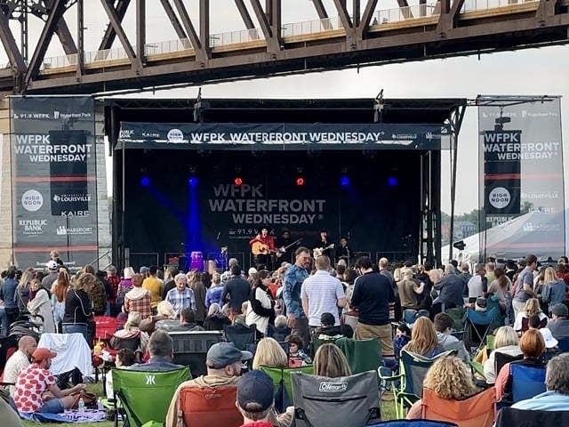 waterfront park concert series in louisville