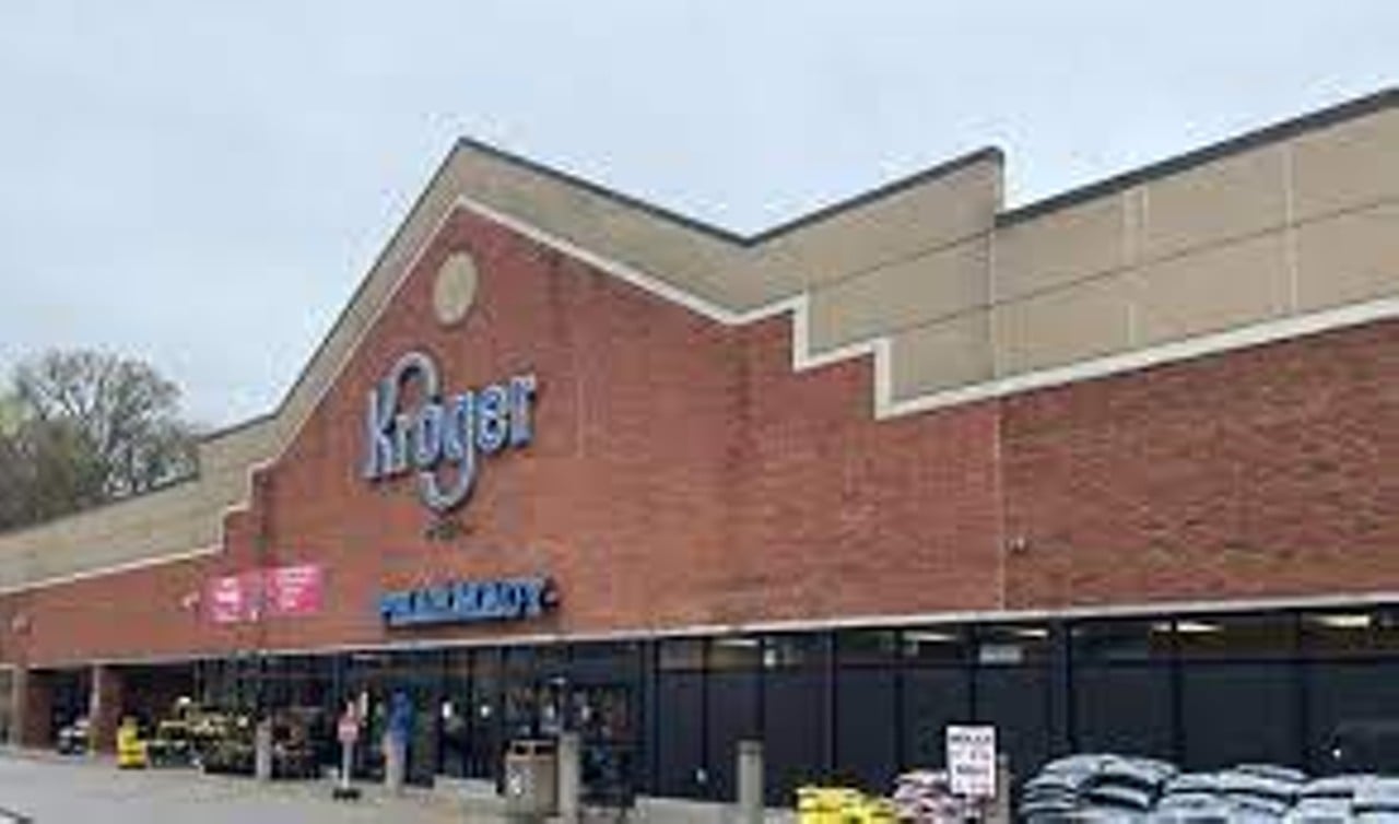 Brownsboro Kroger
Dirty KrogerThe nickname really says it all, doesn’t it? Reddit user hamtarofan999 said, "Once I saw a homeless guy open a jar of mayo, stick his finger in and got a dollop, licked that up, screwed the lid back and put it back on the shelf."