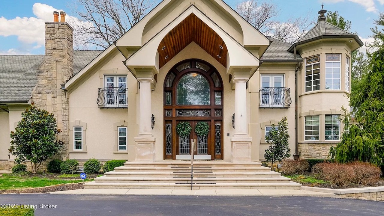 This $3.9 Million East Louisville Mansion Comes with its own Tennis Court [PHOTOS]