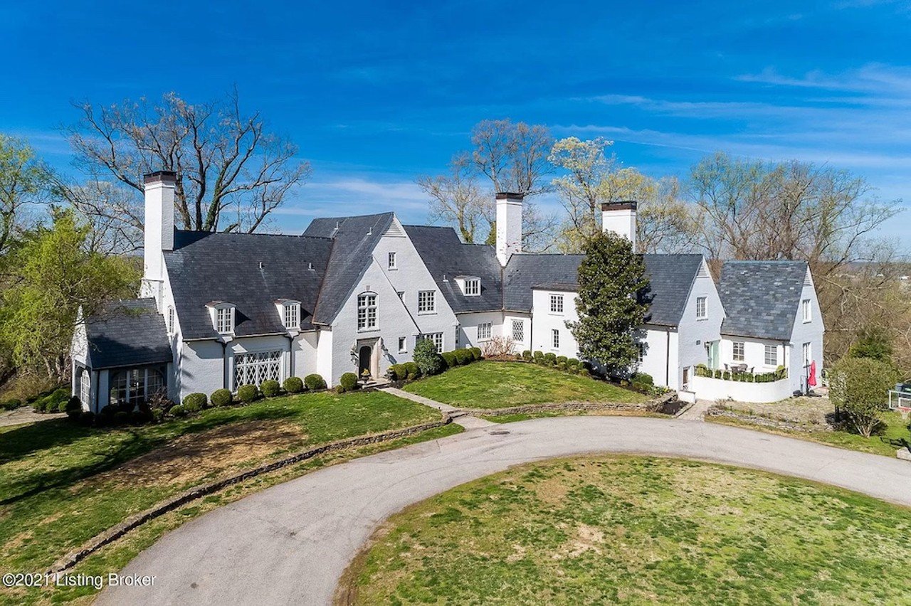 This Prospect Mansion, Once The Most Expensive Home For Sale In Louisville, Features A Mile-Long, Olmsted-Designed Driveway
