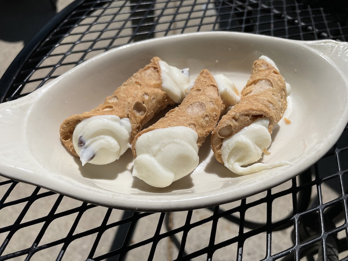 A trio of Old School NY's crisp cannoli take us right back to our favorite Italian delis in New York City's Queens borough.